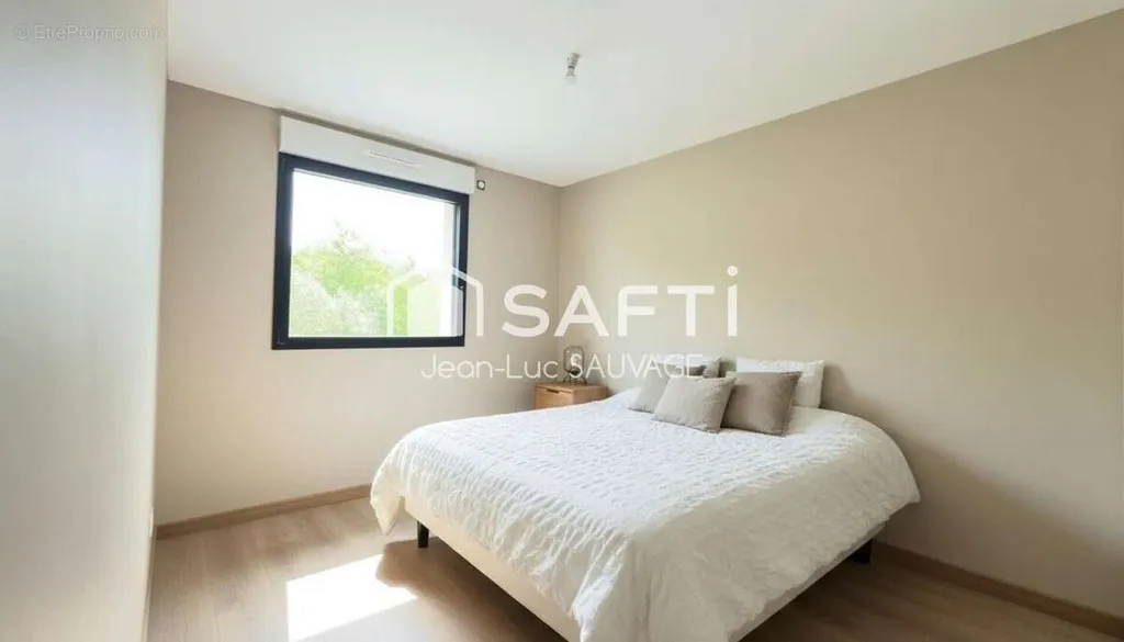 Magamistoad - Contemporary House with Garden in Hasnon
