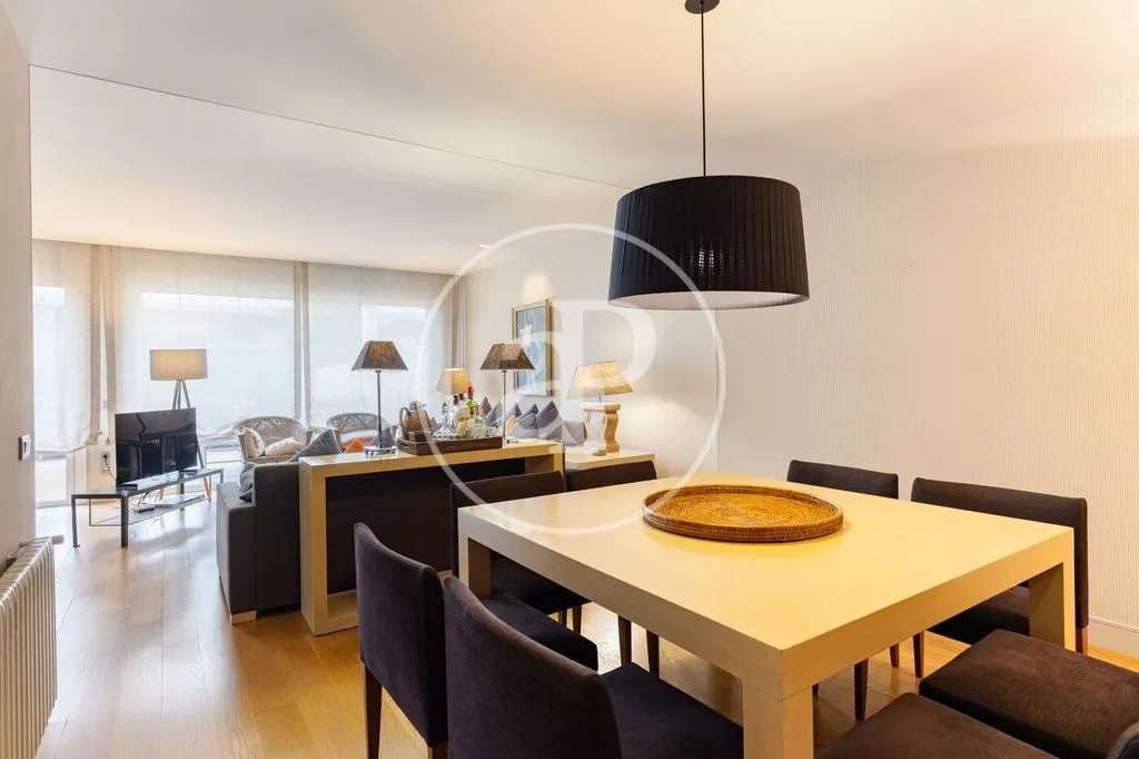 Salle à manger - Luxury Townhouse with Pool in Sabadell Centre