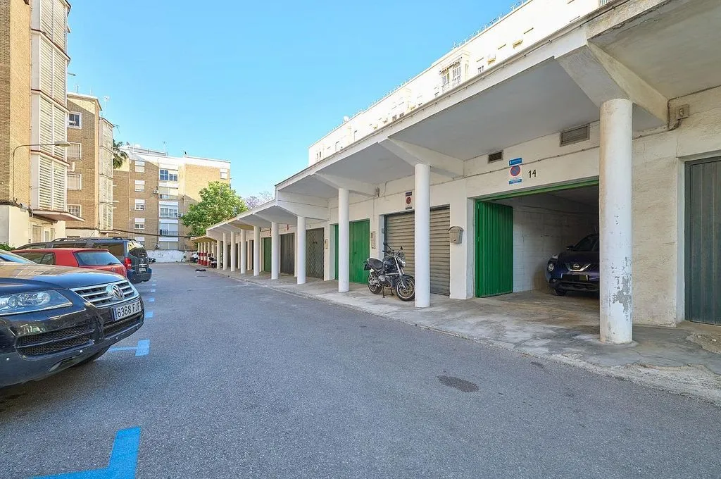 Garaaž - Apartment with Terrace in Pio XII, Jerez