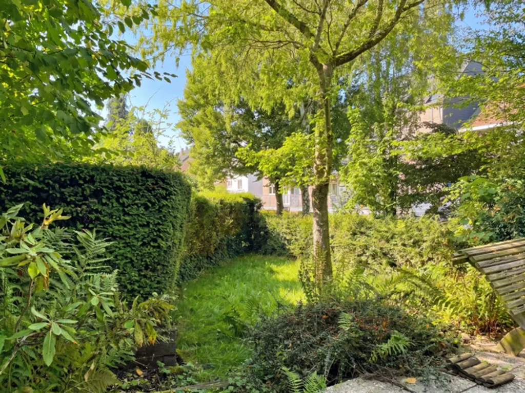 Giardino - Bright Ground Floor Apartment with Garden in Quiet Area