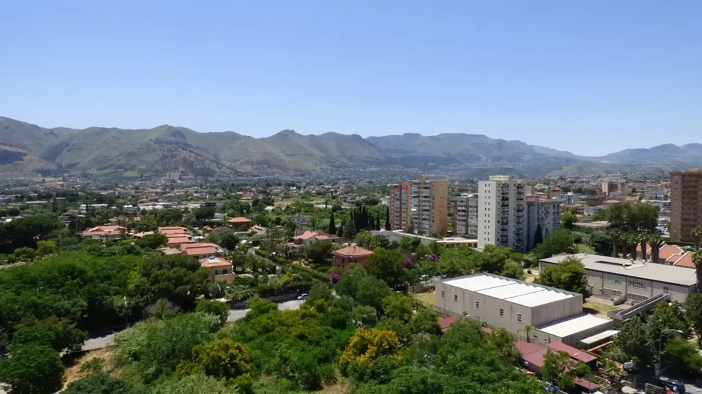 Apartment with Panoramic View in Corso Calatafimi, Palermo