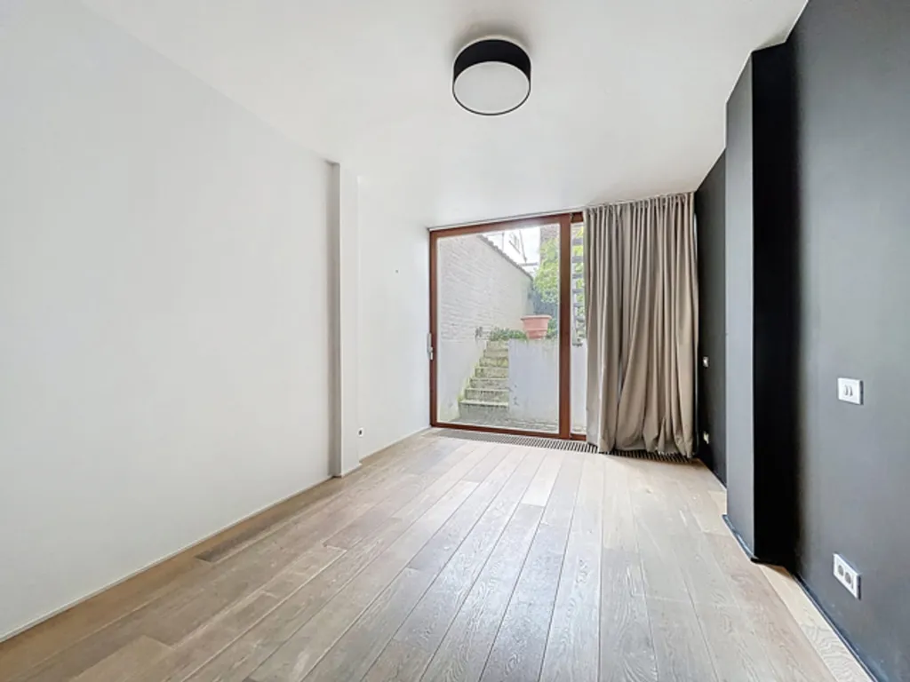 other_room