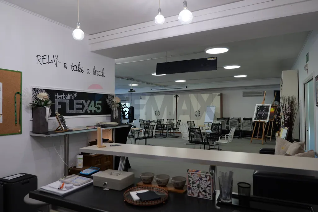 Office - Professional Space with Parking in Rovereta