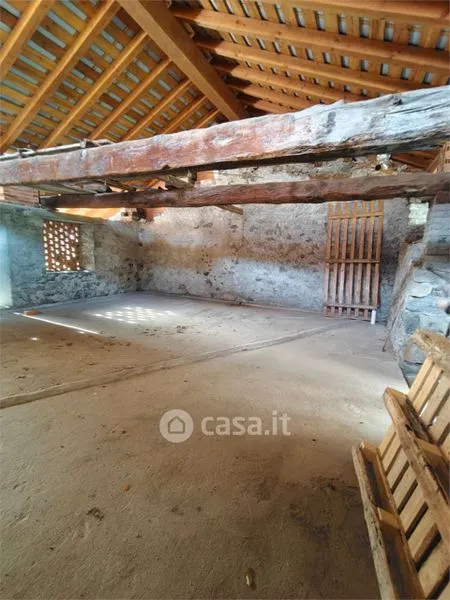 Pièces - Independent House with Garden in Chataignere