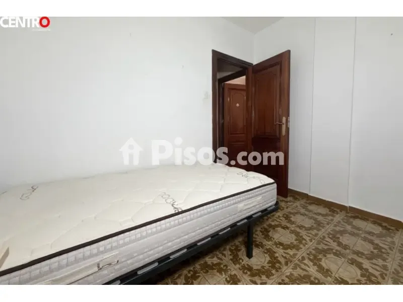 Magamistoad - Spacious Apartment with Balcony in Santa Clotilde