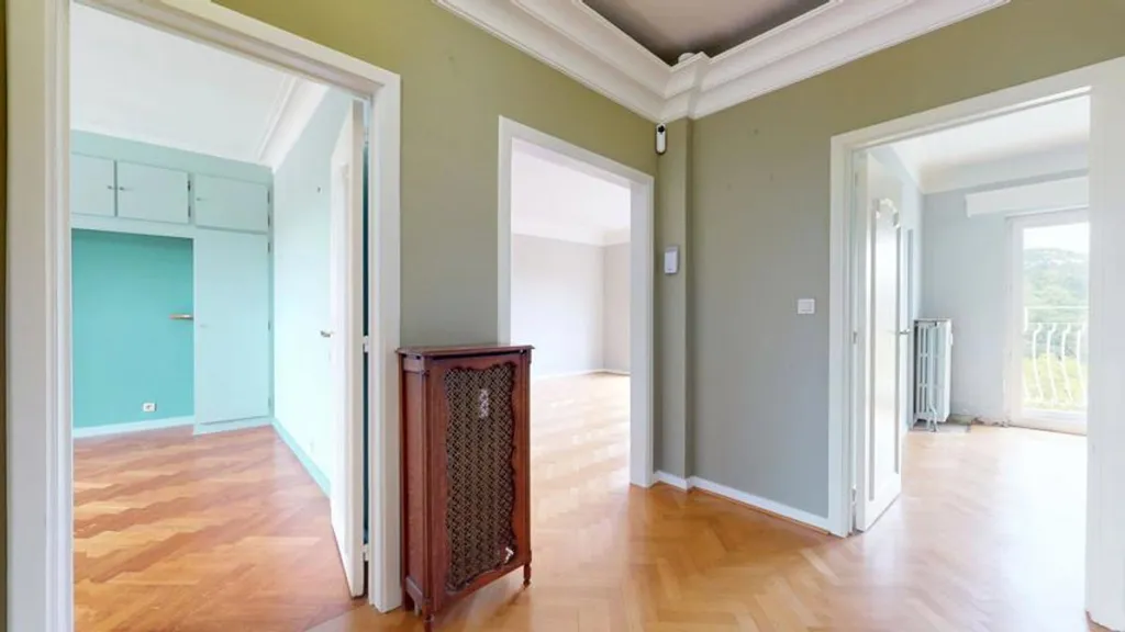 Hallway - 2-Bed Apartment with Park View in Woluwe-Saint-Pierre