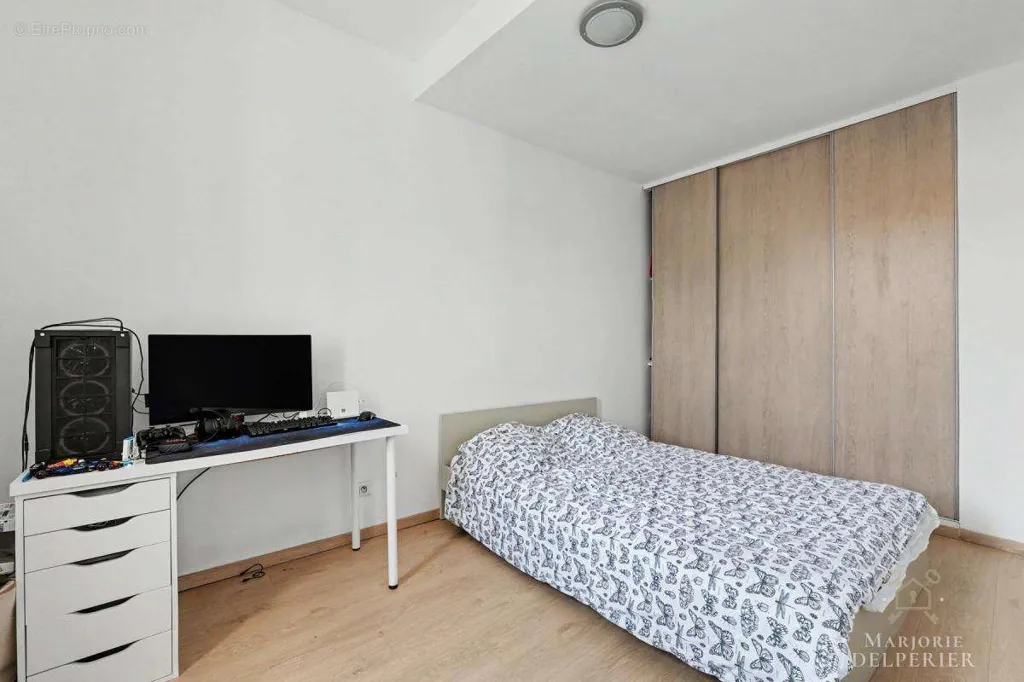 Chambres - Appartement Contemporain au Calme à Blagnac
