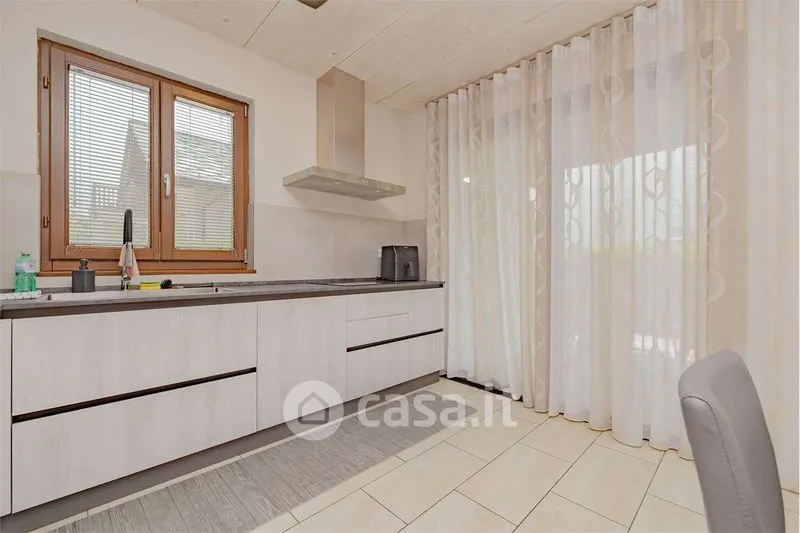 Cuisine - Apartment with Garden and Valley View in Châtillon