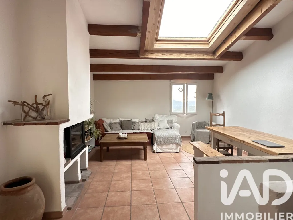 Séjour - Maison de Village avec Jardin et Vue Montagne à Eoulx