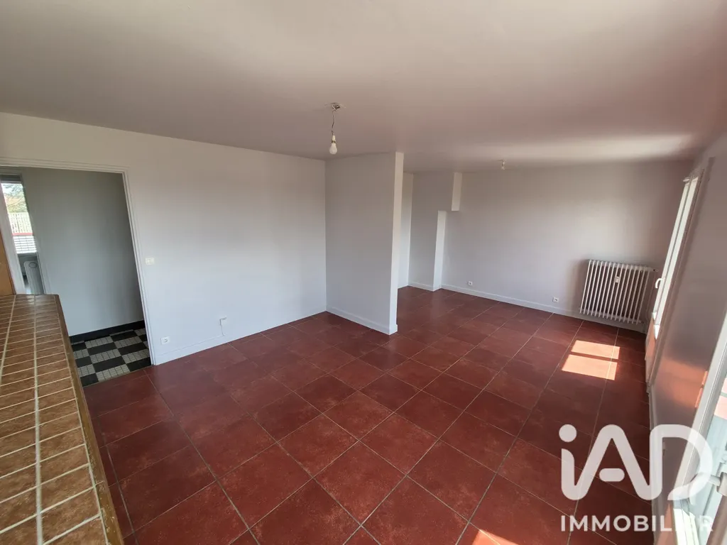Elutuba - T4 Apartment with Balcony in Yzeure