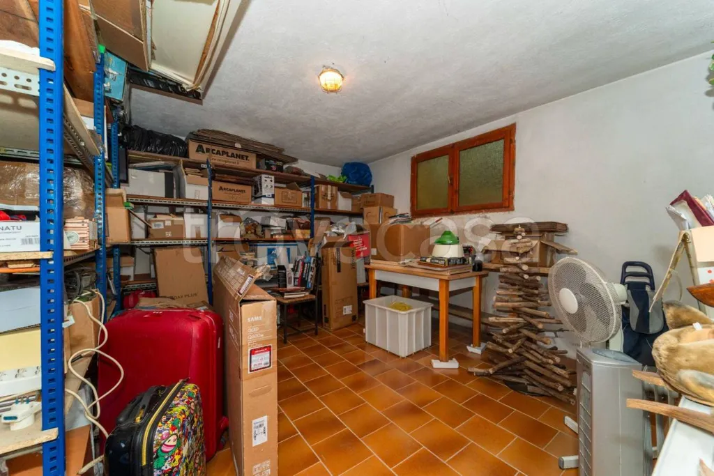 Utility Room - Elegant Villa with Private Garden in Chieri