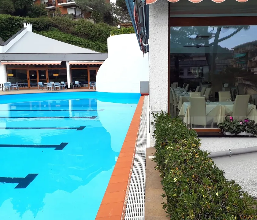 Piscina - Apartment with Sea View in Rapallo