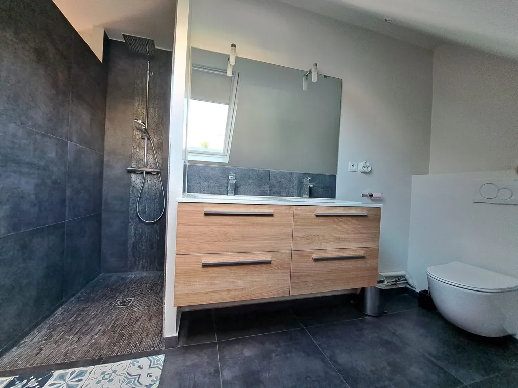 Salles de bain - Maison avec Terrasse et Piscine à Clamart