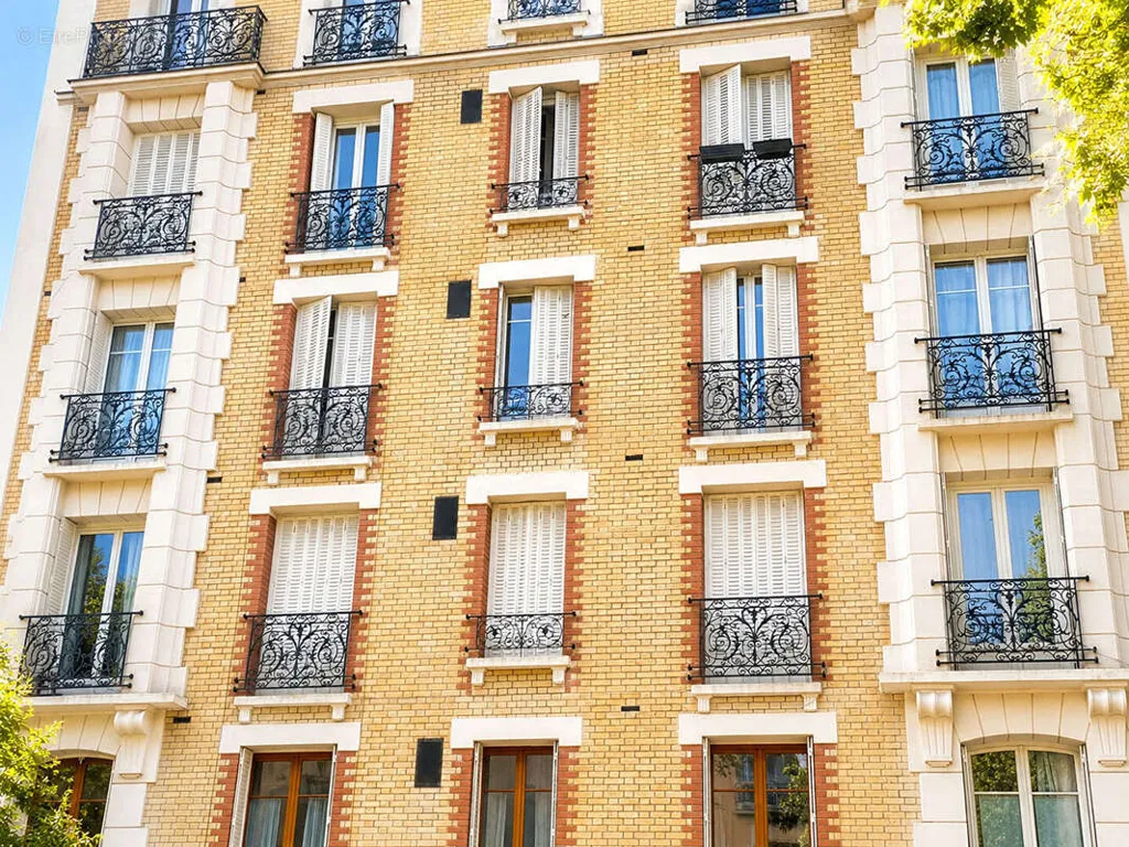 Extérieur - 2 Pièces Charmant avec Balconnet à Malakoff