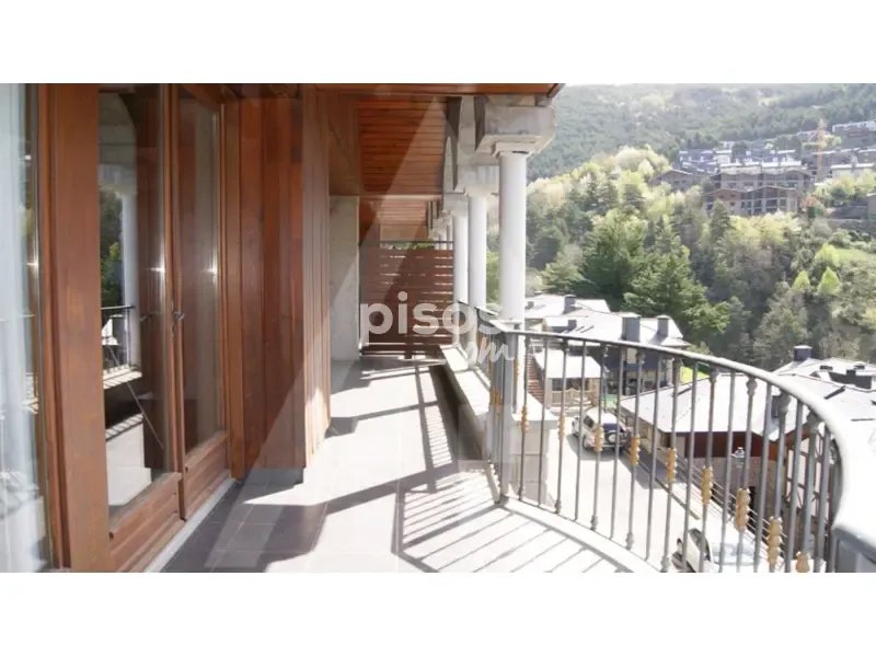 Rõdu - Duplex Penthouse with Terrace in Anyós