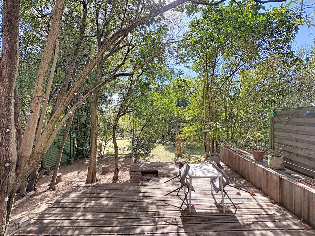 Terrace - Luxury Apartment with Garden in Montpellier