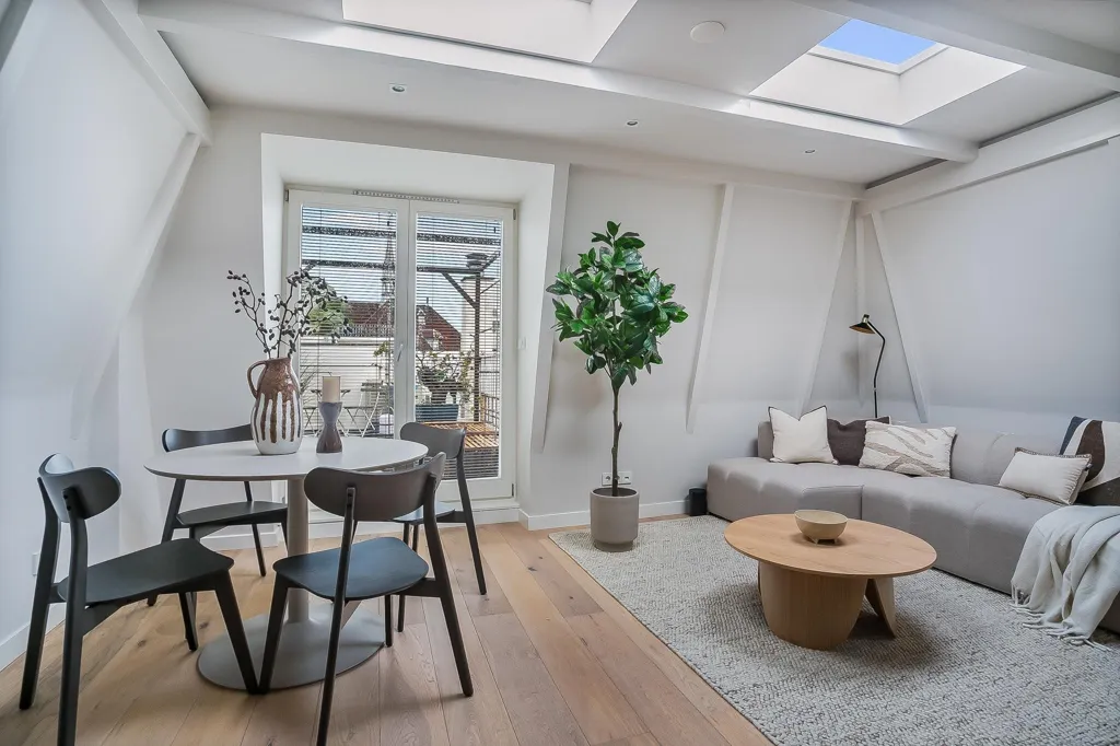 Séjour - Monumental Canal-View Apartment in Amsterdam