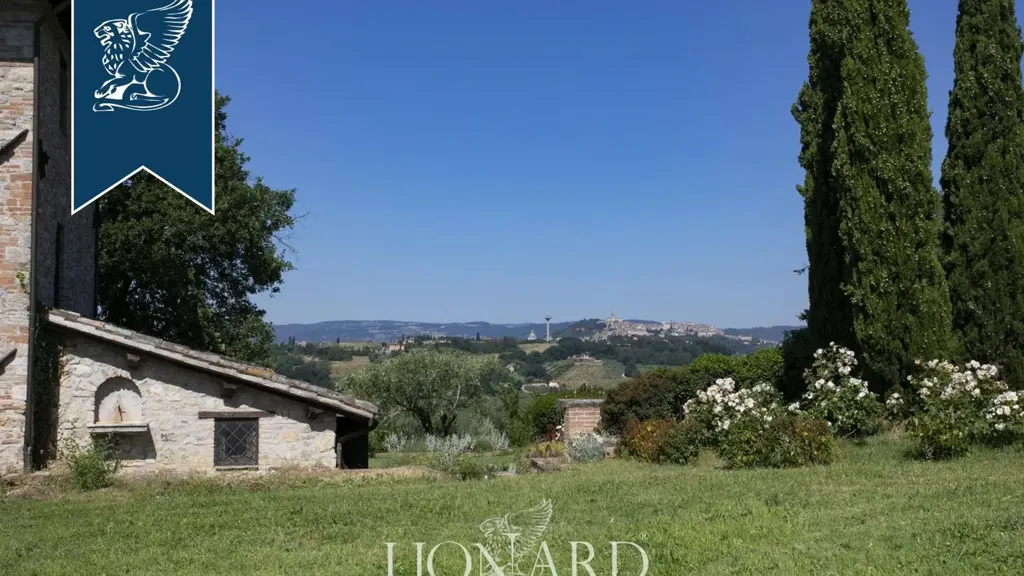 Aed - Rustic Farmhouse with Pool in Todi