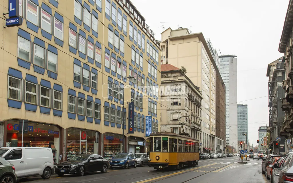 Välivaade - Rear-Facing Studio with Terrace in Milan