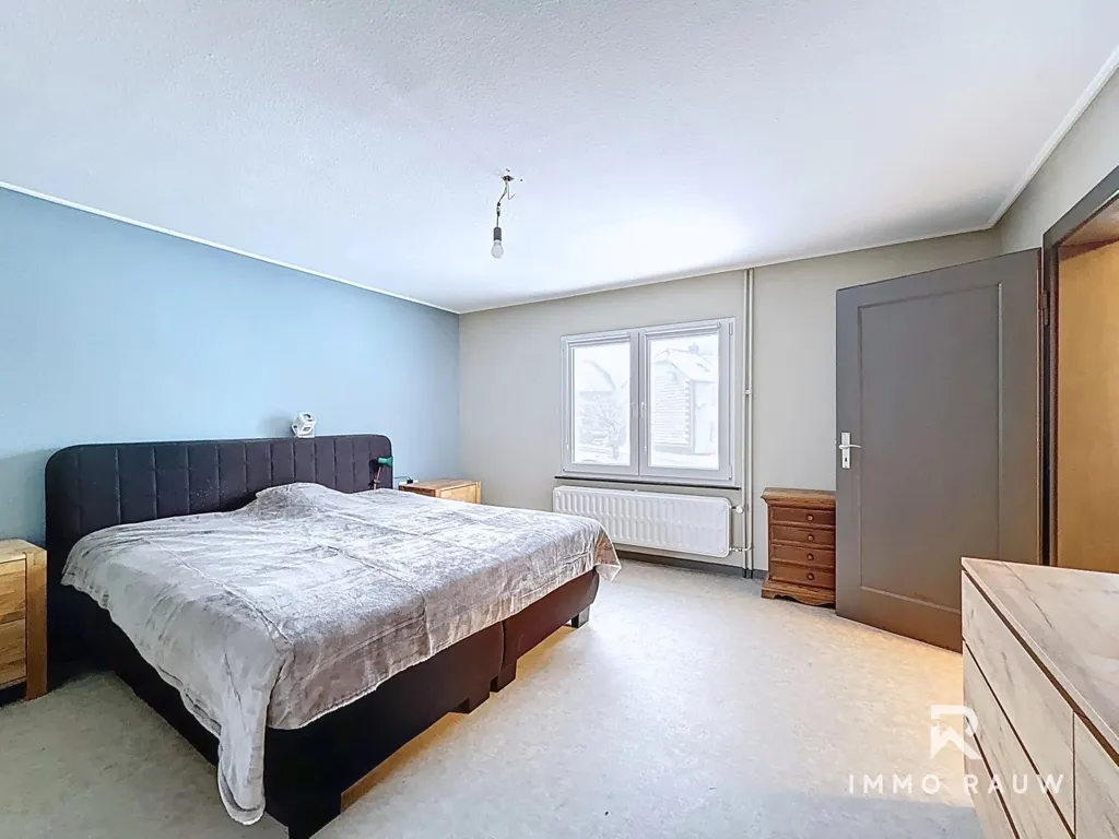 Chambres - Maison à Trois Façades avec Potentiel d'Aménagement à Elsenborn