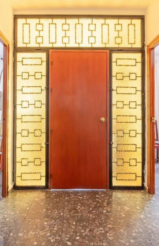 hallway_entrance