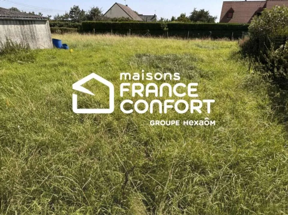 Aed - Construction Plot with Garden in Monceaux-en-Bessin