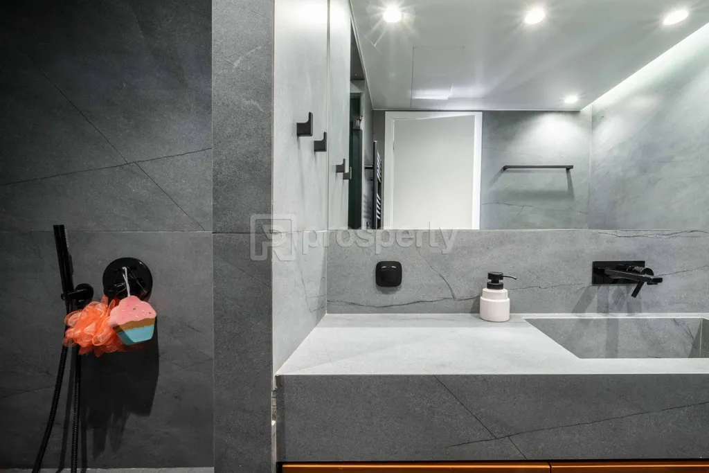 Vannitoad - Maisonette with Sea Views near SNFCC, Kalithea
