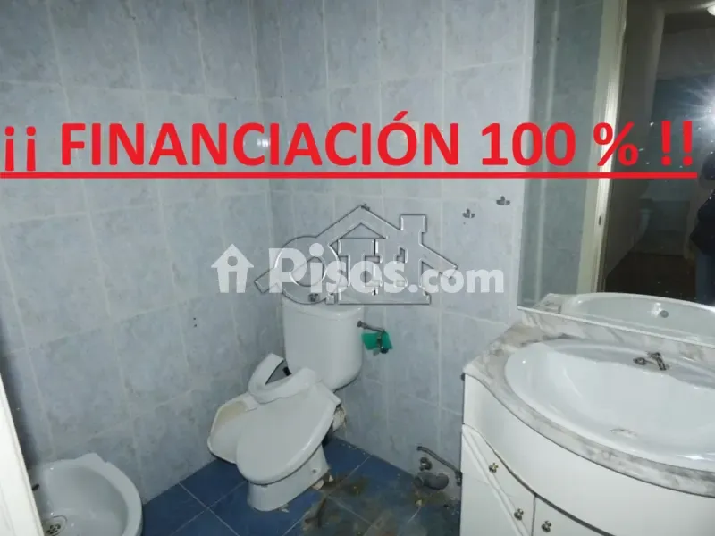 Salles de bain - Spacious Apartment with Terrace in Usera, Madrid