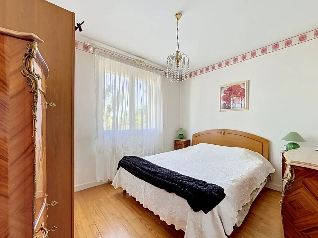 Chambres - Maison avec Piscine et Jardin à Livron sur Drôme