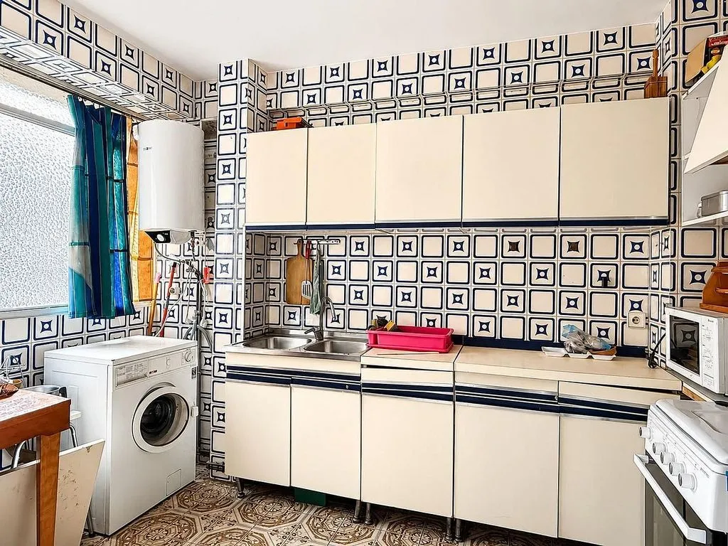 Cuisine - Apartment with Balcony in South Sector