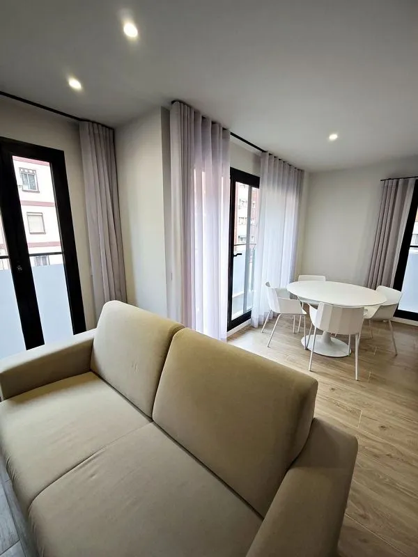 Elutuba - Modern Chalet with Balcony in Aiora