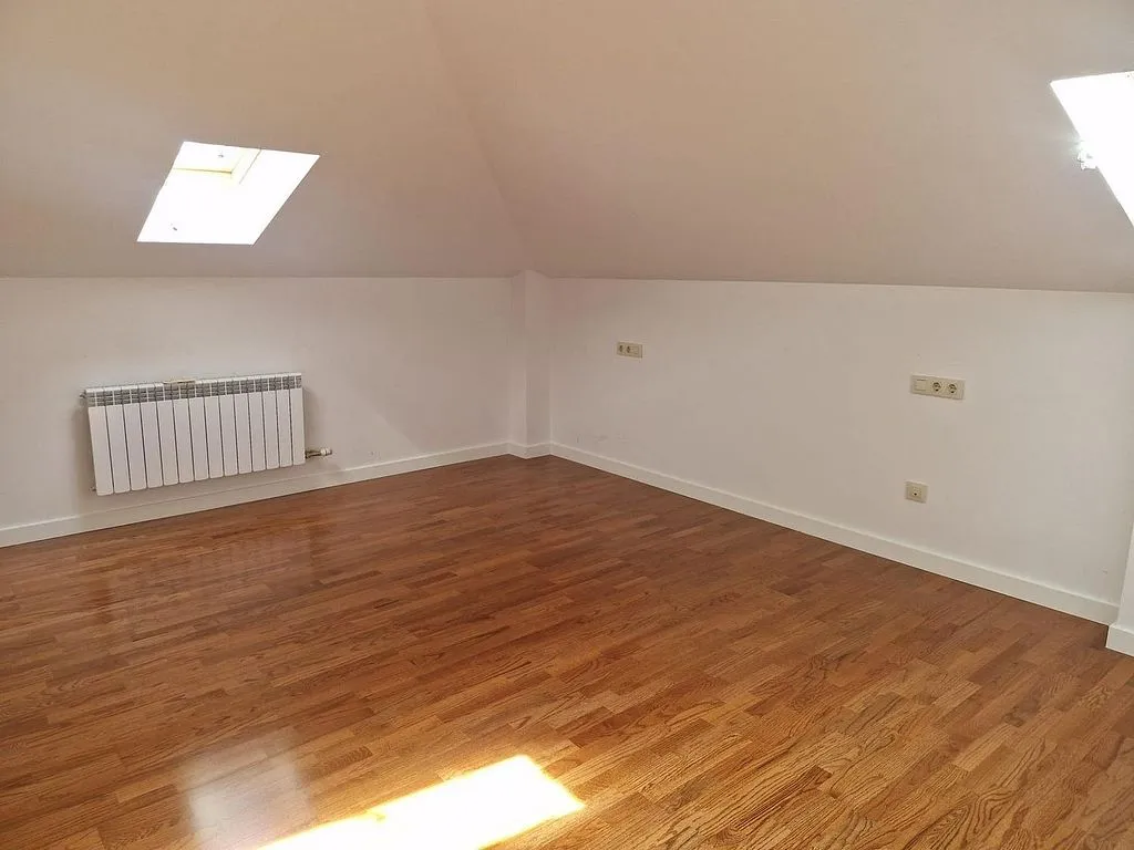 Pièces - Duplex with Garage in La Cerca