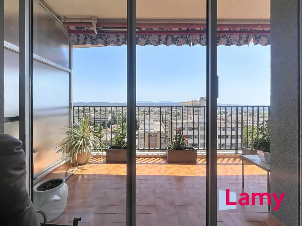 Balcon - Appartement avec Vue Dominante au Dernier Étage à Aix-en-Provence