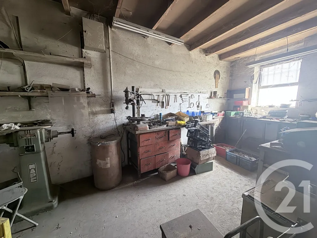 Lavanderia - Warehouse with Garden in St Cyr Centre