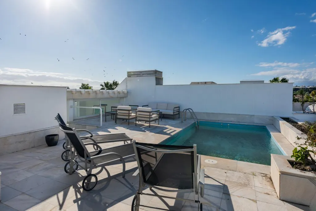 Piscine - Duplex Penthouse with Sea Views in Puerto Banús