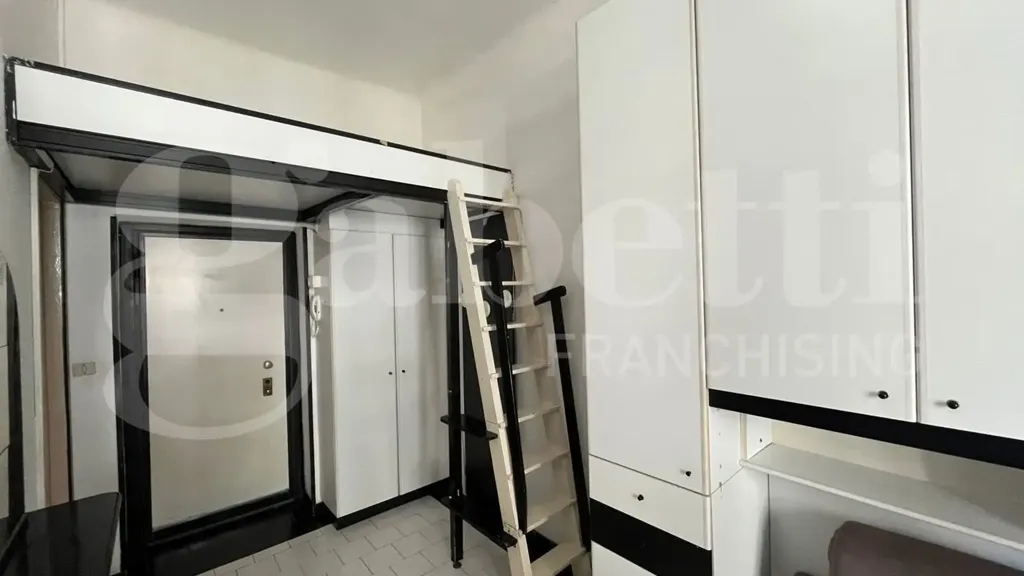Chambres - Studio with Balcony in Milan