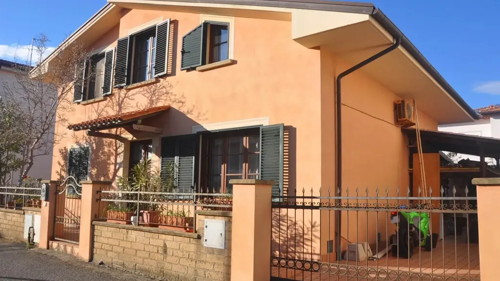 Maison 9 pièces à IT