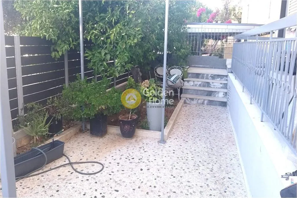 Terrass - Renovated Apartment with Terrace in Upper Elyoupoli