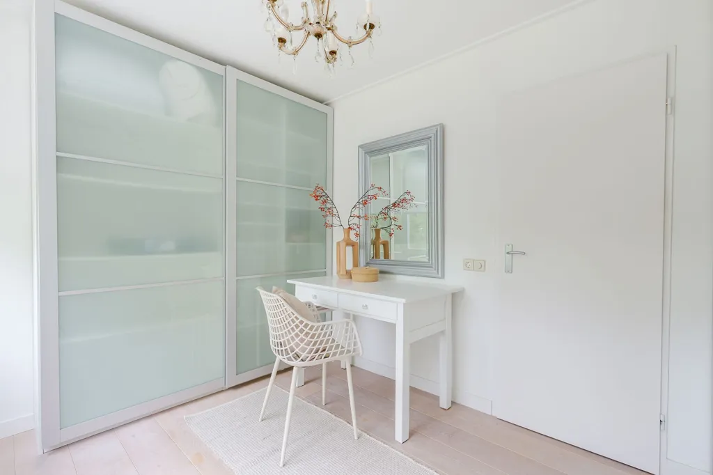 Kabinet - Villa with Polder View in Bergen