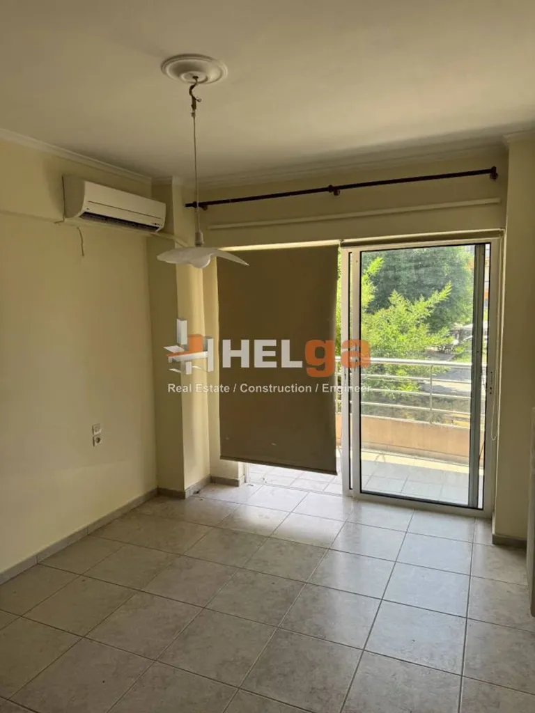 Elutuba - Studio Apartment with Balcony in Patras