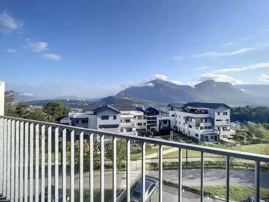 Balcon - Appartement T4 avec Terrasse et Vue Montagnes à Bellecombe
