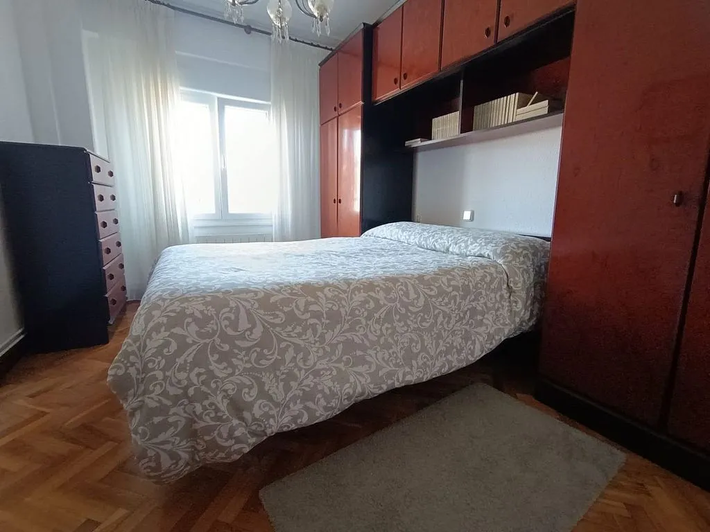 Chambres - Apartment with Balcony in El Parque, Torrelavega