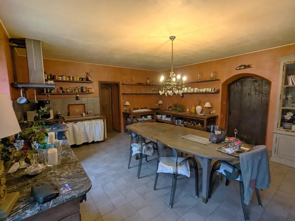 Salle à manger - Maison de Caractère Ancien Prieuré à Melesse