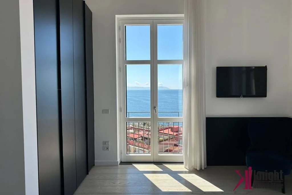 Pièces - Luxury Apartment with Panoramic View in Pozzuoli