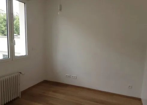 Pièces - Pavillon avec Sous-Sol et Garage à Sevran