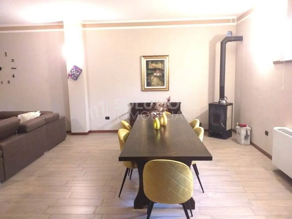 Salle à manger - Luxury Villa with Private Garden in Foresto Sparso
