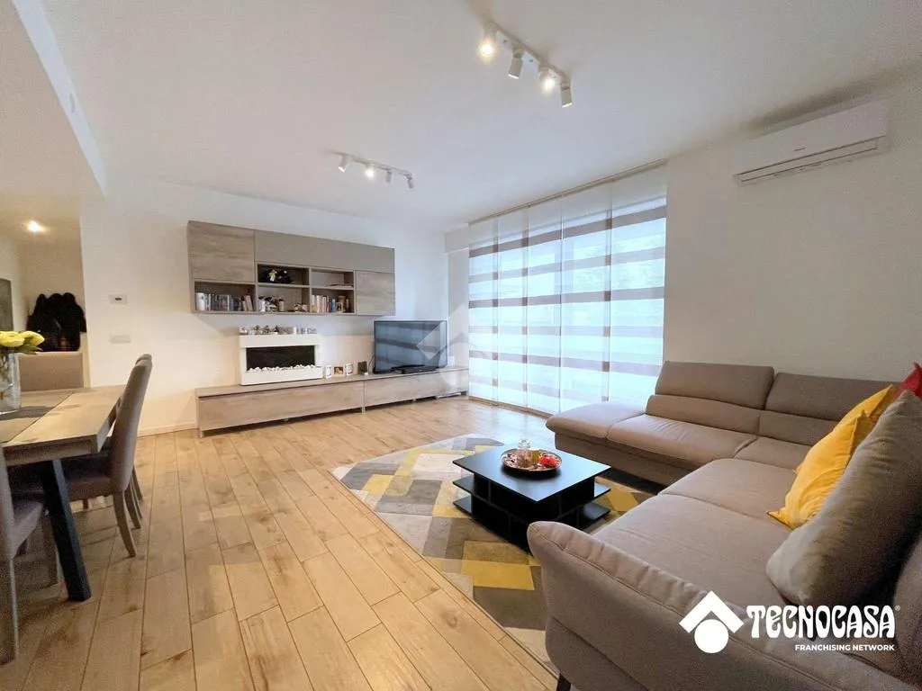 Elutuba - Modern Triplex with Terrace in Cornaredo
