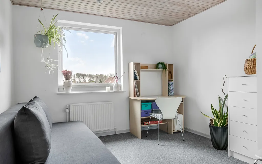 Kabinet - Single-Storey Villa with Garden in Erritsø