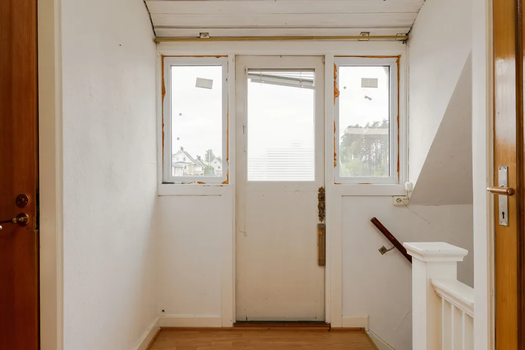 Entrée - Charming 1½-Floor Villa with Garden in Gnosjö