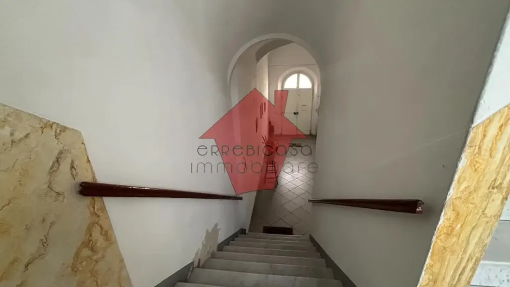 Pièces - Five-Bedroom Apartment with Garden in Empoli